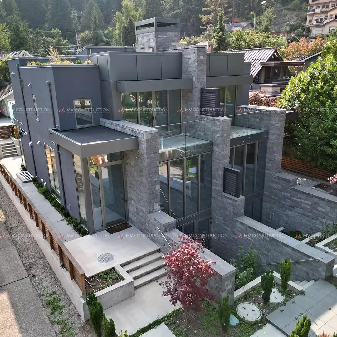 Horseshoe Bay Residence, Horseshoe Bay, BC. Masonry & Stone, Stucco by MV Construction