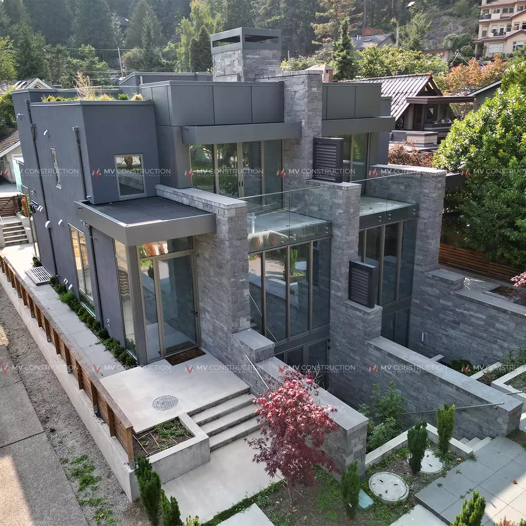 Horseshoe Bay Residence, Horseshoe Bay, BC. Masonry & Stone, Stucco by MV Construction